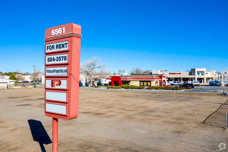 More Photos Of 6601 4th St NW, Albuquerque Restaurant For Lease