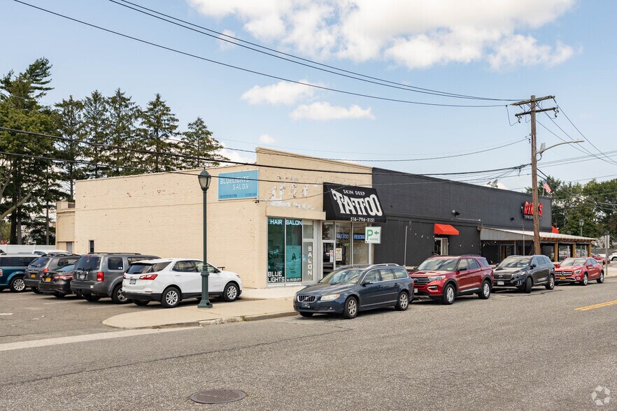 More Photos Of 3106-3120 Hempstead Tpke, Levittown Storefront For Lease