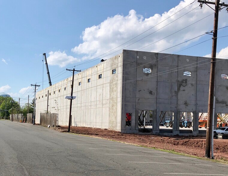 More Photos Of 520 Jersey Ave, New Brunswick Warehouse For Lease