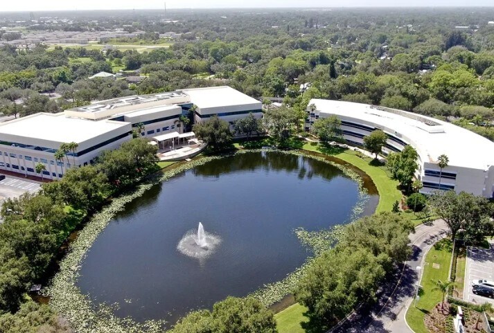 More Photos Of 101 Paramount Dr, Sarasota Business Park For Sale