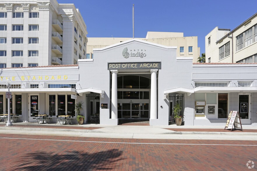 More Photos Of 1520 Broadway, Fort Myers Storefront Retail Office For Lease