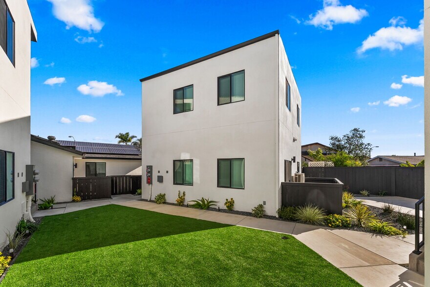 More Photos Of 8353 Ivory Coast Dr, San Diego Multifamily For Sale