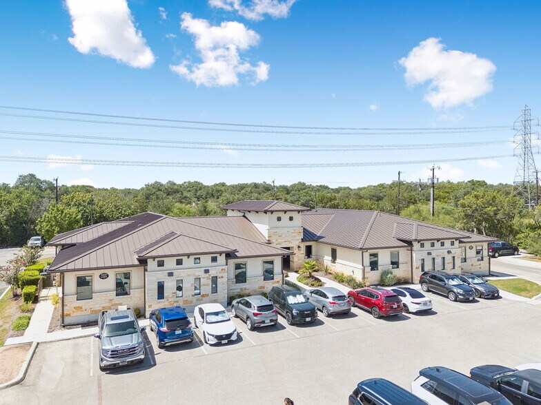 More Photos Of 4358 Lockhill Selma Rd, Shavano Park Medical For Lease