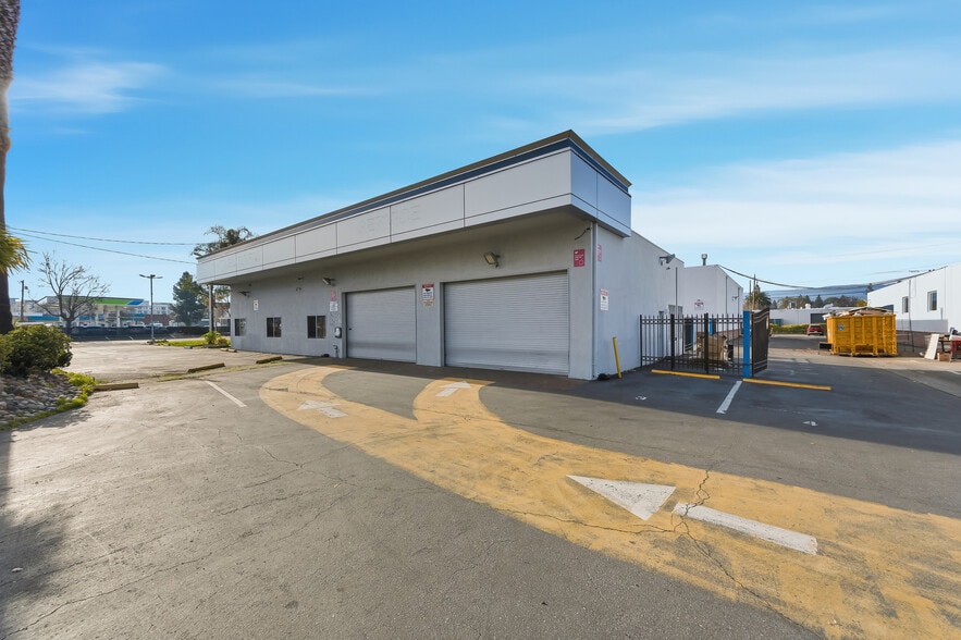 More Photos Of 450 Veterans Blvd, Redwood City Unknown For Lease