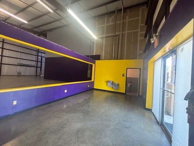 More Photos Of 11701 Hero Way W, Leander Schools For Lease