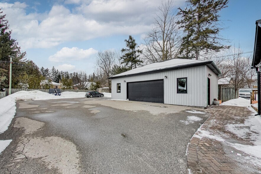More Photos Of 578 Kingston Rd W, Ajax Office For Sale