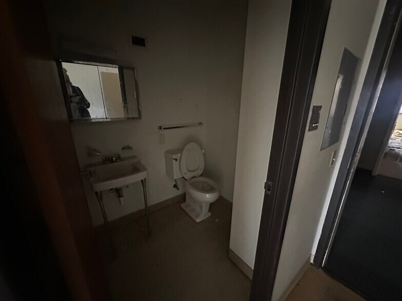 More Photos Of 215 Lelia St, Pittsburgh Apartments For Sale