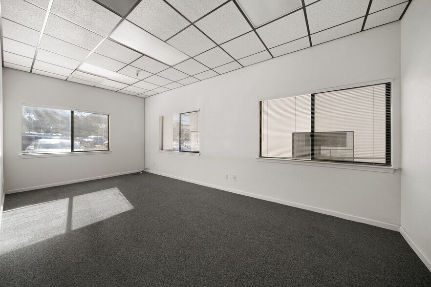 More Photos Of 5955 Capistrano Ave, Atascadero Office For Lease