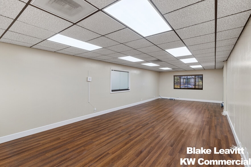 More Photos Of 510 S 9th St, Las Vegas Office For Sale