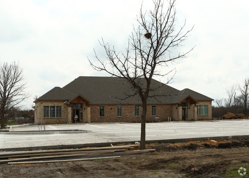 More Photos Of 1205 Avondale Haslet Rd, Haslet Medical For Lease