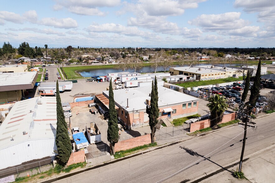 More Photos Of 845 S Topeka Ave, Fresno Manufacturing For Sale
