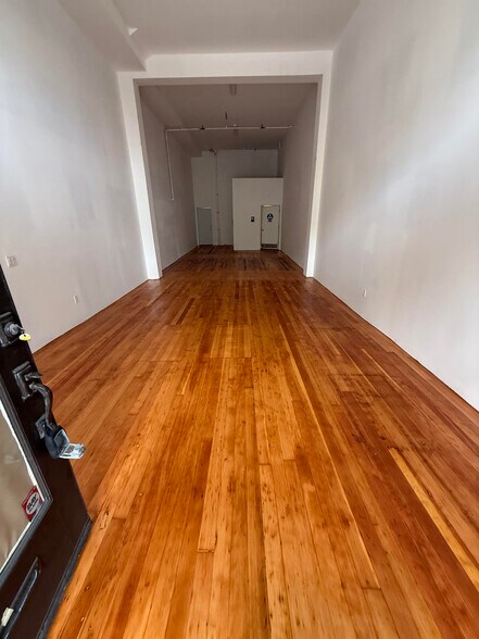 More Photos Of 301-315 Valencia St, San Francisco Storefront Retail Office For Lease