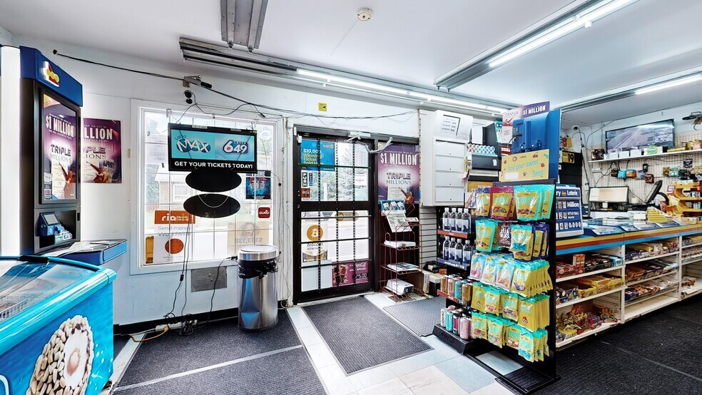 More Photos Of 88 Elliott St, Brampton Freestanding For Sale