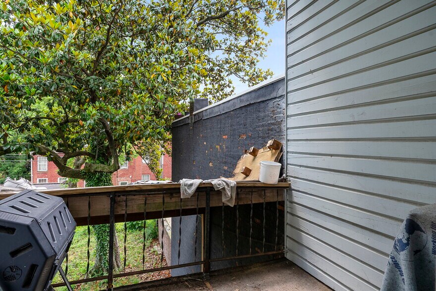 More Photos Of 1433 W Lombard St, Baltimore Multifamily For Sale