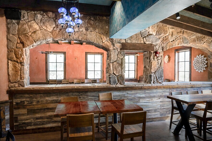 More Photos Of 11620 FM 620 N, Austin Restaurant For Sale