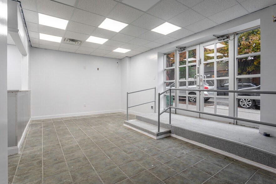 More Photos Of 312 Warren St, Brooklyn Medical For Lease