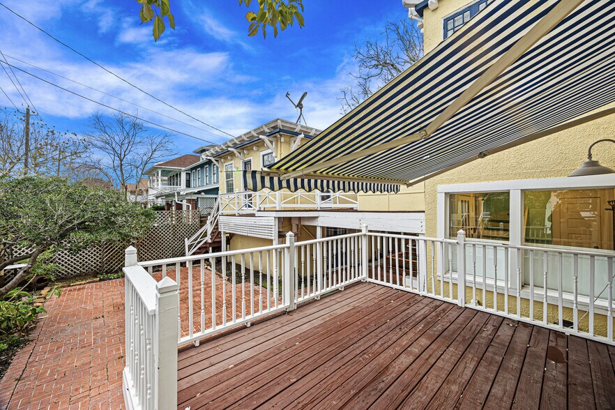 More Photos Of 1723 25th St, Galveston Hospitality For Sale