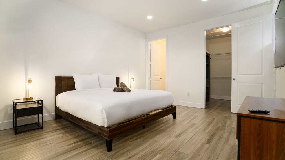 More Photos Of 3770 County Line Rd, Tequesta Apartments For Sale