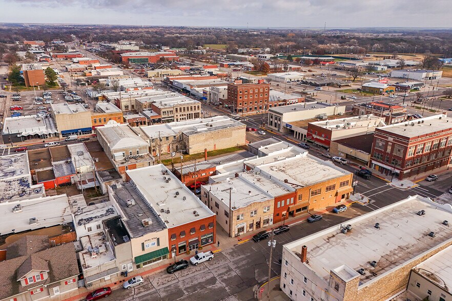More Photos Of 116 W Pine Ave, El Dorado Office Residential For Sale