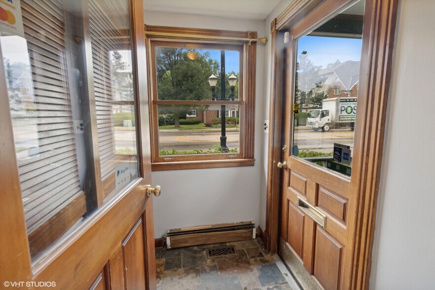 More Photos Of 438 N Hough St, Barrington Office For Sale