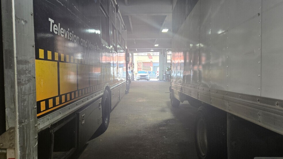 More Photos Of 38-11-38-15 29th St, Long Island City Industrial For Sale