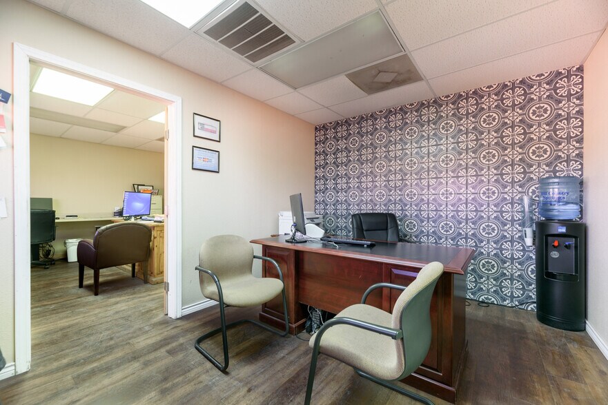 More Photos Of 2331 N Hwy 46, Seguin Light Distribution For Lease