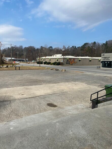 More Photos Of 117 Sweeten Creek Rd, Asheville Freestanding For Lease
