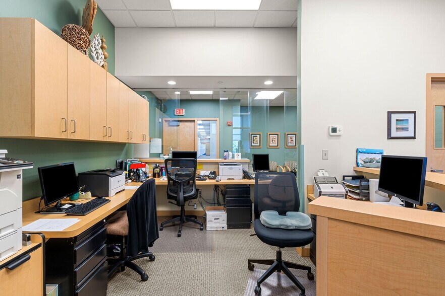 More Photos Of , Lawrence Office For Sale