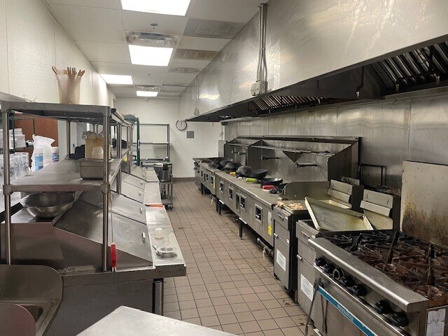 More Photos Of 3001 Bledsoe St, Fort Worth Freestanding For Lease