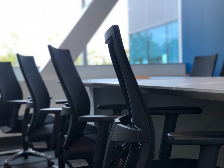 More Photos Of 3600 136th Pl SE, Bellevue Coworking Space