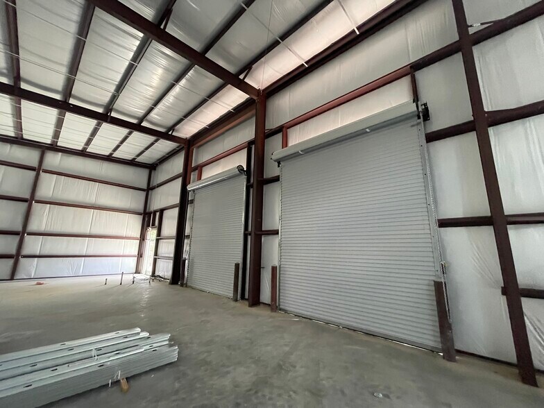 More Photos Of 32223 Tamina Rt, Magnolia Flex For Lease