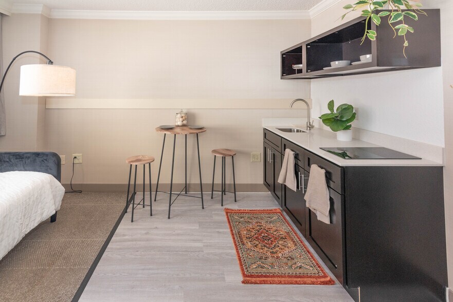 More Photos Of 101 W Fayette St, Baltimore Apartments For Sale