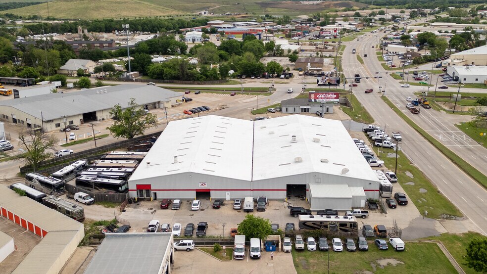 More Photos Of 699 E Highway 121 Business, Lewisville Warehouse For Lease