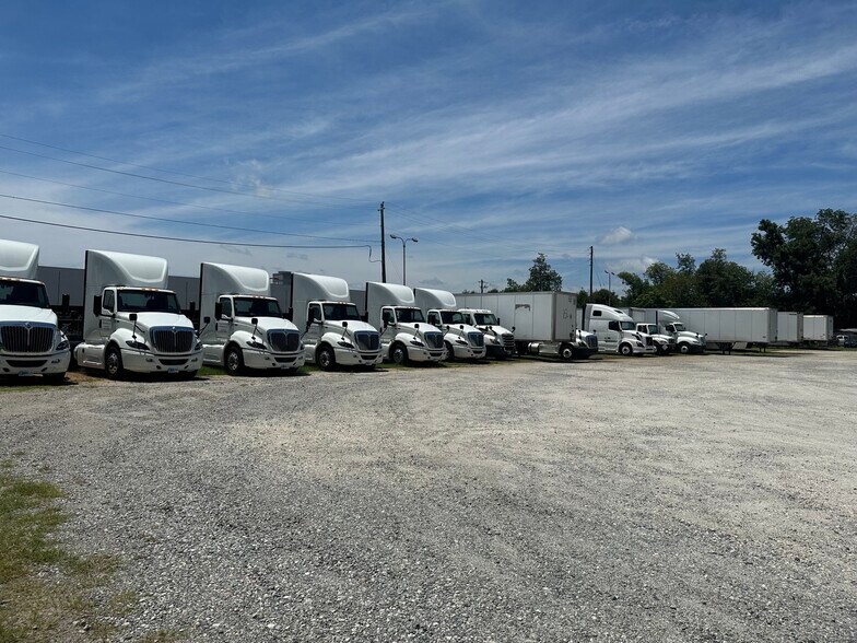 More Photos Of 1108 Centennial Ave, Albany Industrial For Lease