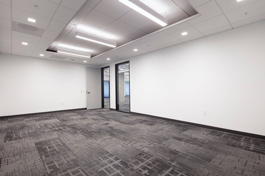 More Photos Of 1900 Alameda De Las Pulgas, San Mateo Research And Development For Lease