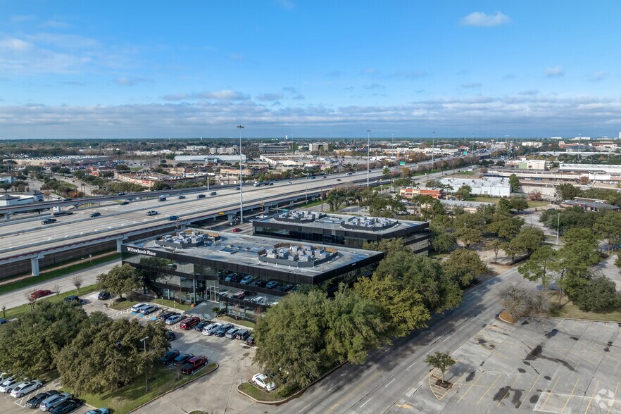 More Photos Of 17314 State Highway 249, Houston Unknown For Lease