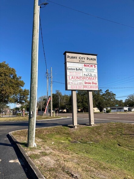 Primary Photo Of 1705-1709 James L. Redman St, Plant City Unknown For Lease