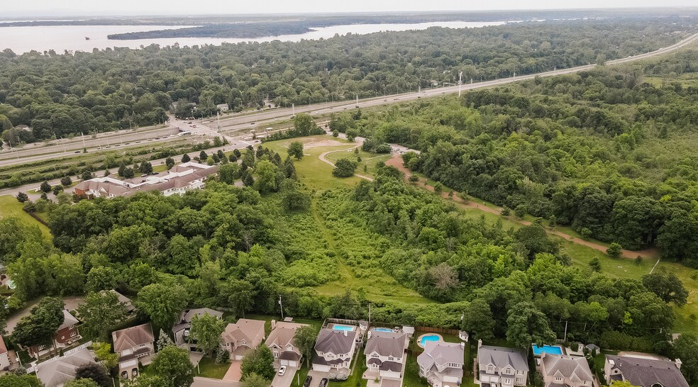 More Photos Of 527 Av Elm, Beaconsfield Land For Sale