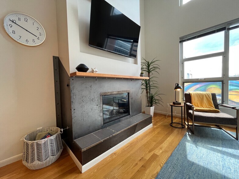 More Photos Of 960 E Hampden Ave, Englewood Storefront Retail Residential For Sale