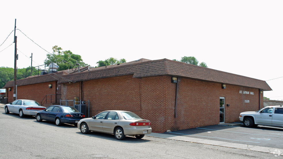 Primary Photo Of 1529 Williamson Rd, Roanoke Lodge Meeting Hall For Sale