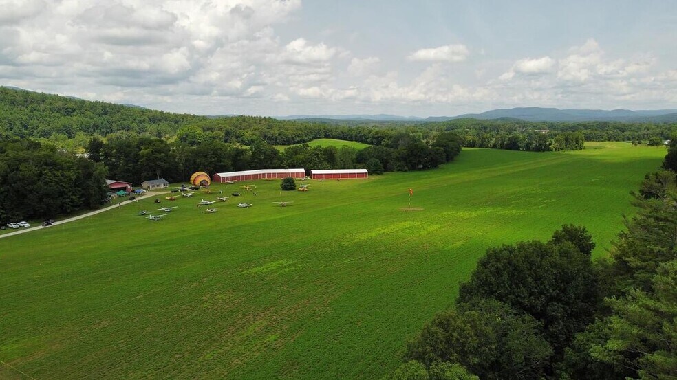 More Photos Of 547 W Main St, Canaan Airport For Sale