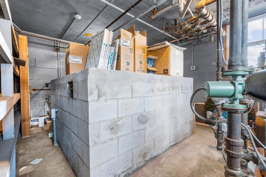 More Photos Of 385 Main St, West Haven Medical For Sale