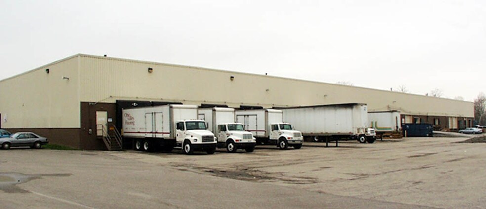 More Photos Of 7640 Hub Pky, Valley View Warehouse For Sale