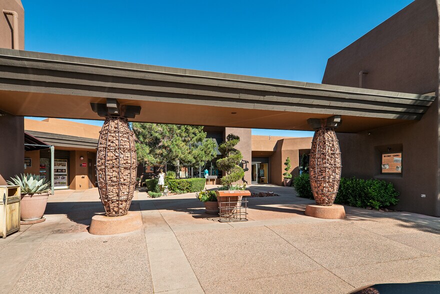 More Photos Of 101 N State Route 89A, Sedona Restaurant For Sale