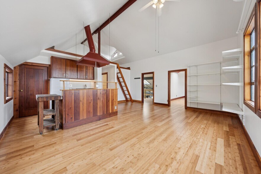 More Photos Of 253 S 25th St, Richmond Flex For Sale