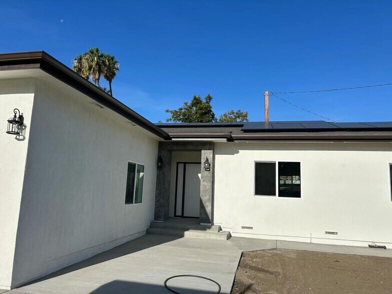 More Photos Of 3737 Baldwin Park Blvd, Baldwin Park Storefront Retail Residential For Sale