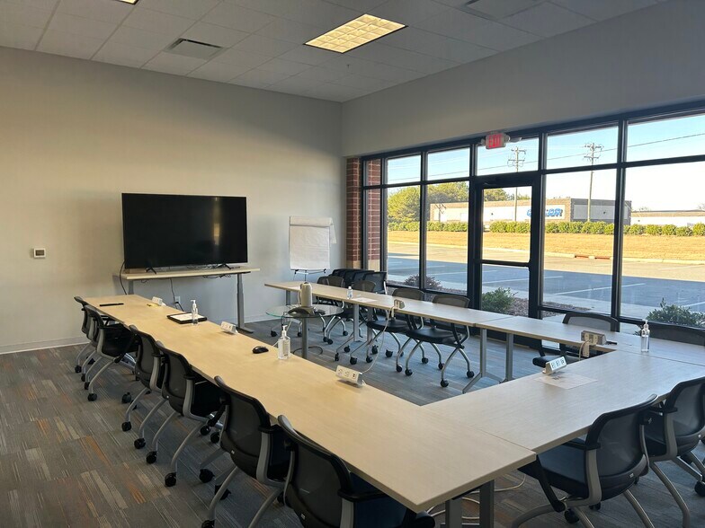 More Photos Of 115 Corporate Center Dr, Mooresville Light Distribution For Lease
