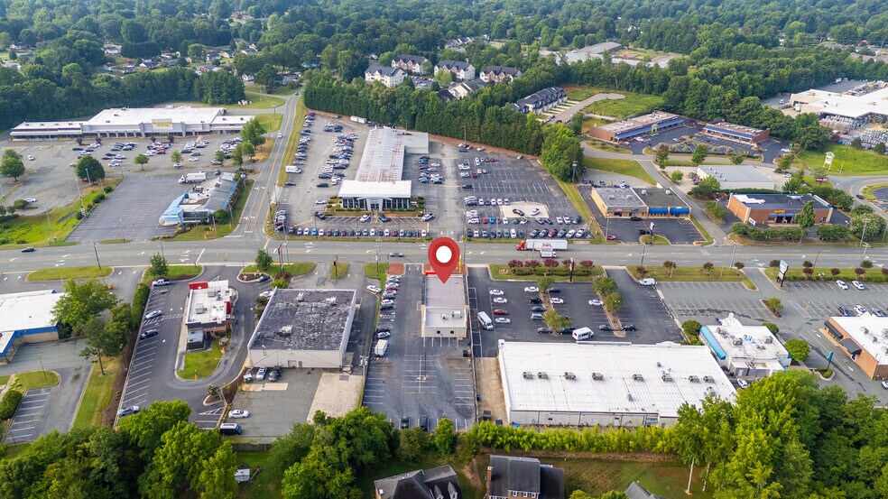 More Photos Of 2437 S Church St, Burlington Auto Dealership For Sale
