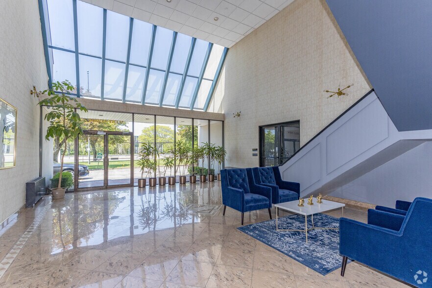 Primary Photo Of 535 Broadhollow Rd, Melville Office For Lease