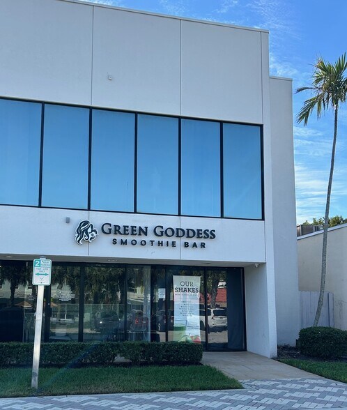 More Photos Of 1680 SE 3rd Ct, Deerfield Beach Loft Creative Space For Lease